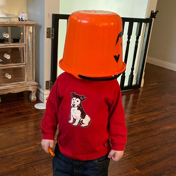 Meet your Posher, Mel - Picture 1 of 1